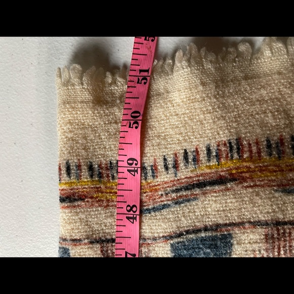 Woven Heart Shawl/Poncho One Size Normal Wear - Picture 5 of 9